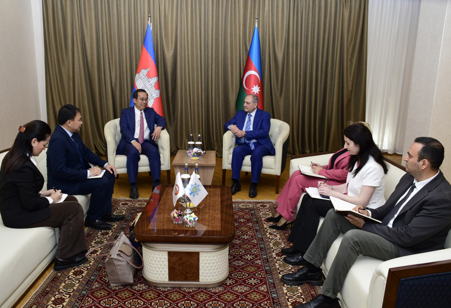 El Partido Nuevo Azerbaiyán y el Partido Popular de Camboya amplían su cooperación