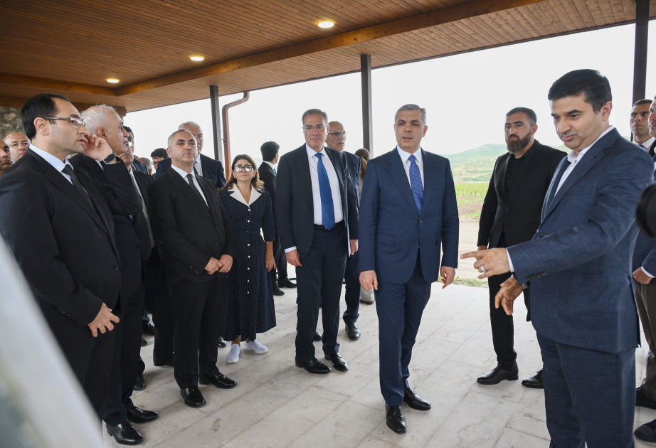 Xocalıda salınmış intensiv bağçılıq təsərrüfatları ilə tanışlıq