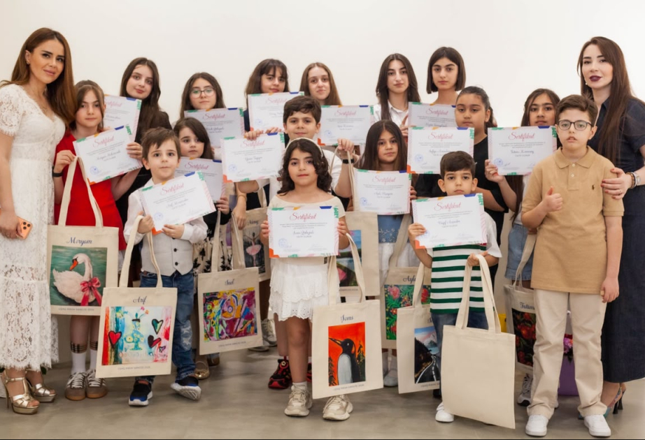 “İstedadın ilk addımları” sərgisi balaca rəssamların yaradıcılıq dünyasını təqdim edib