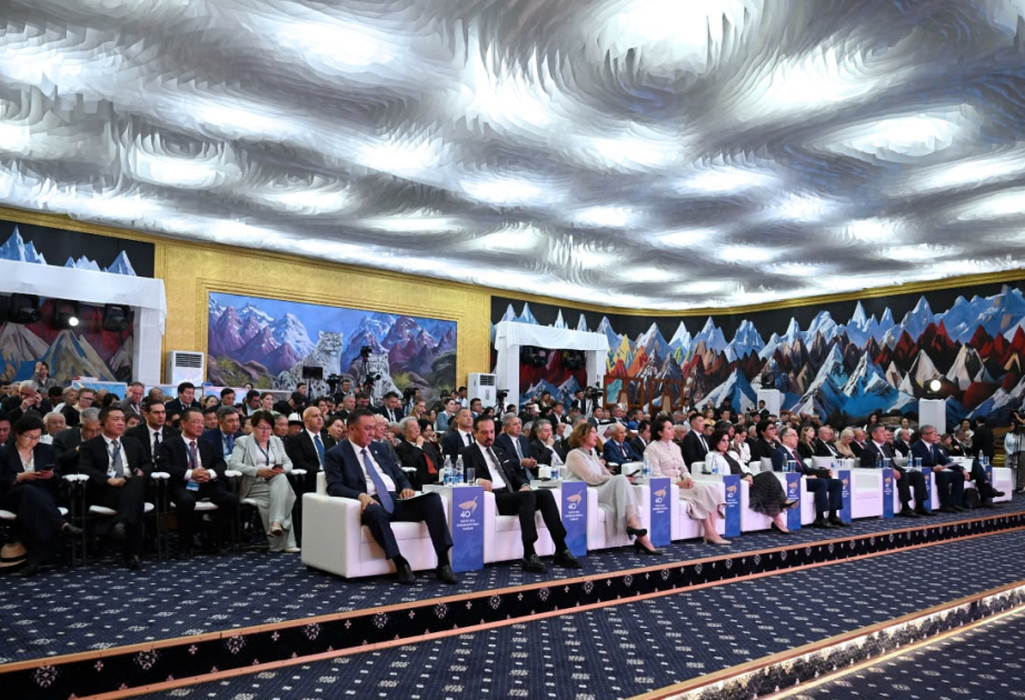 Çingiz Aytmatov adına İssık-Kul Beynəlxalq Forumunun 40-cı yubiley tədbirləri başlayıb