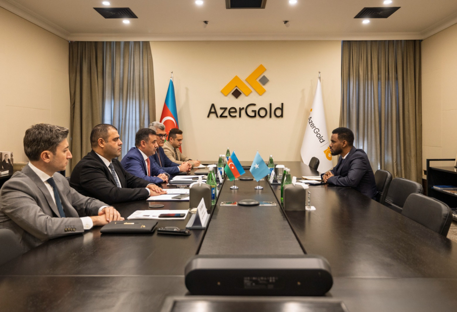 “AzerGold”da Somali İnkişaf və Yenidənqurma Bankının baş direktoru ilə görüş baş tutub