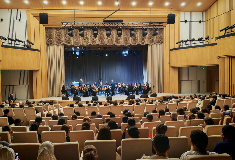 Niyazi adına Dövlət Simfonik Orkestrinin Ağdamda qastrol konserti olub VİDEO