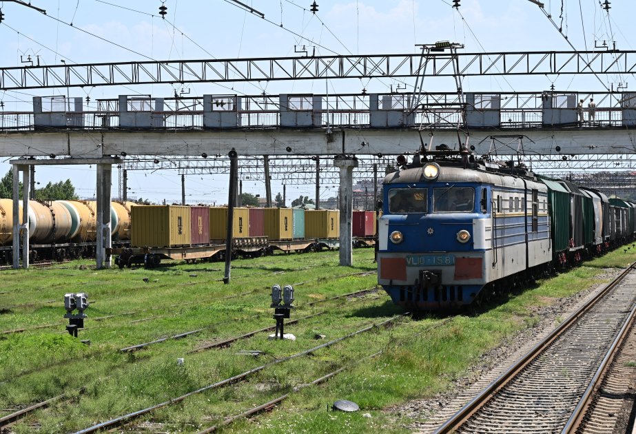 Another shipment of petroleum products sent from Azerbaijan to Armenia VIDEO