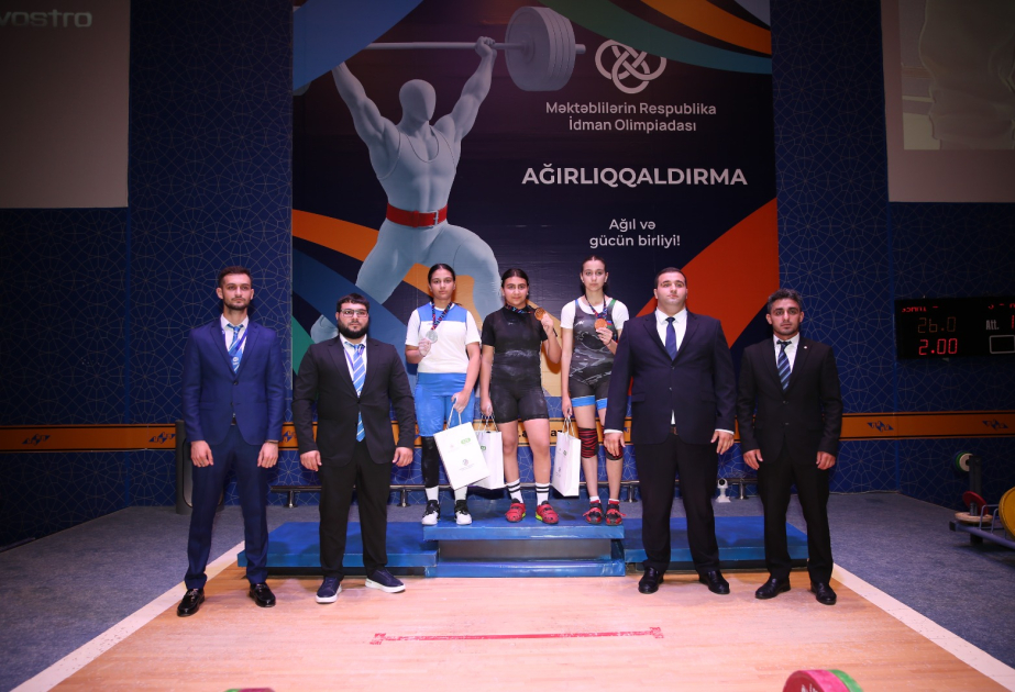 Məktəblilərin Respublika İdman Olimpiadasında ağırlıqqaldırma üzrə ilk mükafatçılar bəlli olub