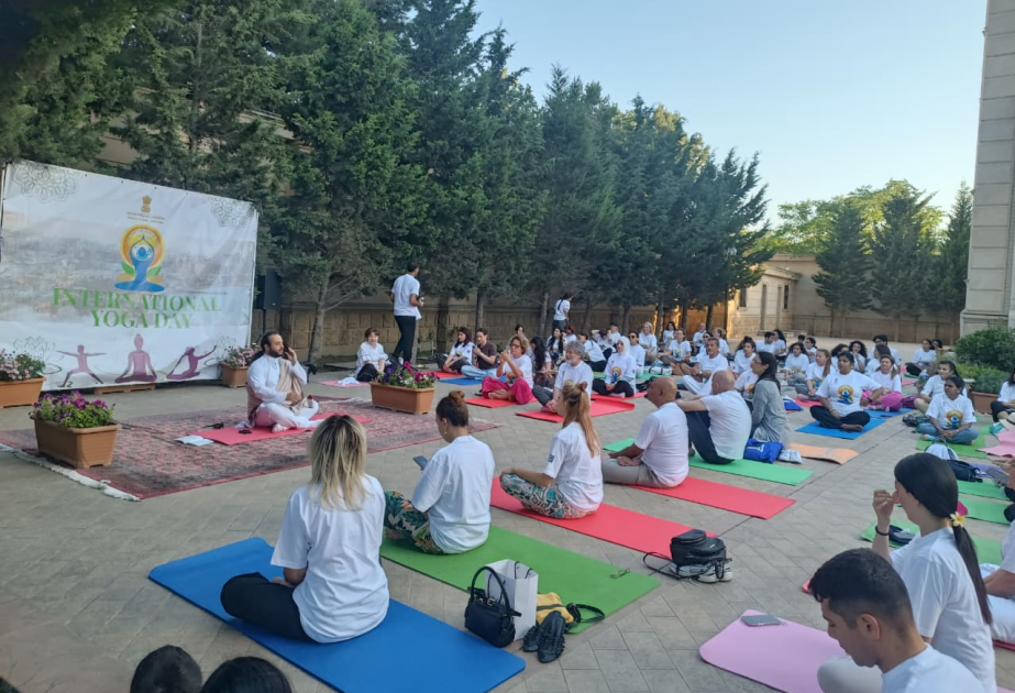 La 12e Journée internationale du yoga célébrée à Bakou