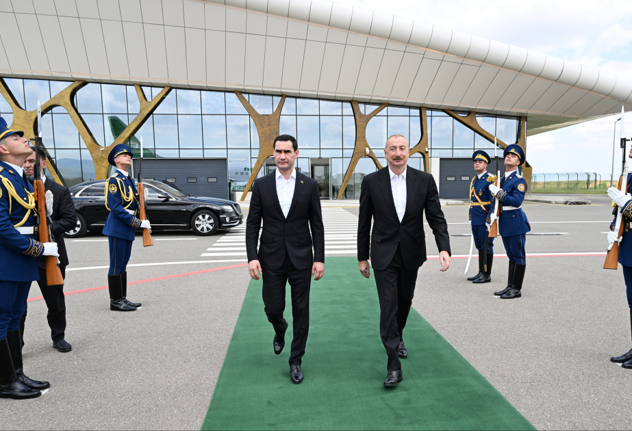 Завершился государственный визит Президента Туркменистана Сердара Бердымухамедова в Азербайджан