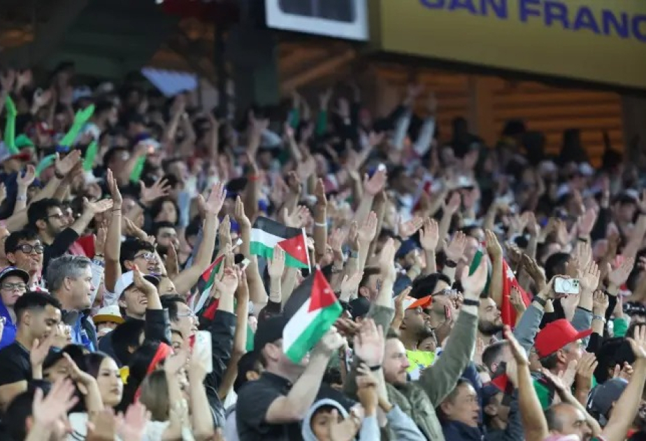 İordaniyada futbol matçını izləyən azarkeşlər arasında yaşanan izdiham zamanı bir nəfər ölüb