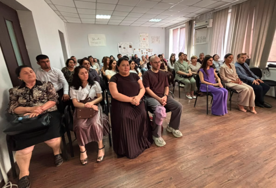 Tbilisidə Azərbaycan dilinin öyrənilməsinin vacibliyi barədə danışılıb