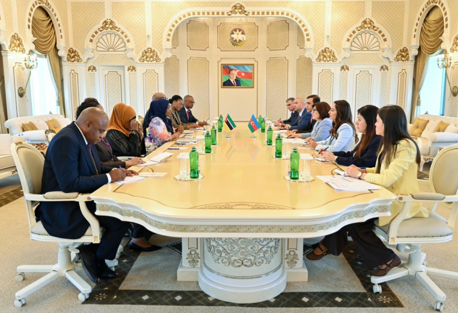 Сахиба Гафарова встретилась с председателем Ассамблеи Республики Мозамбик