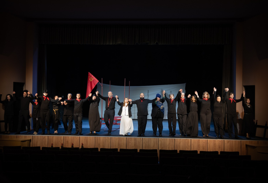 İrəvan Teatrında “Stalin – İzm” tamaşasına ictimai baxış olub