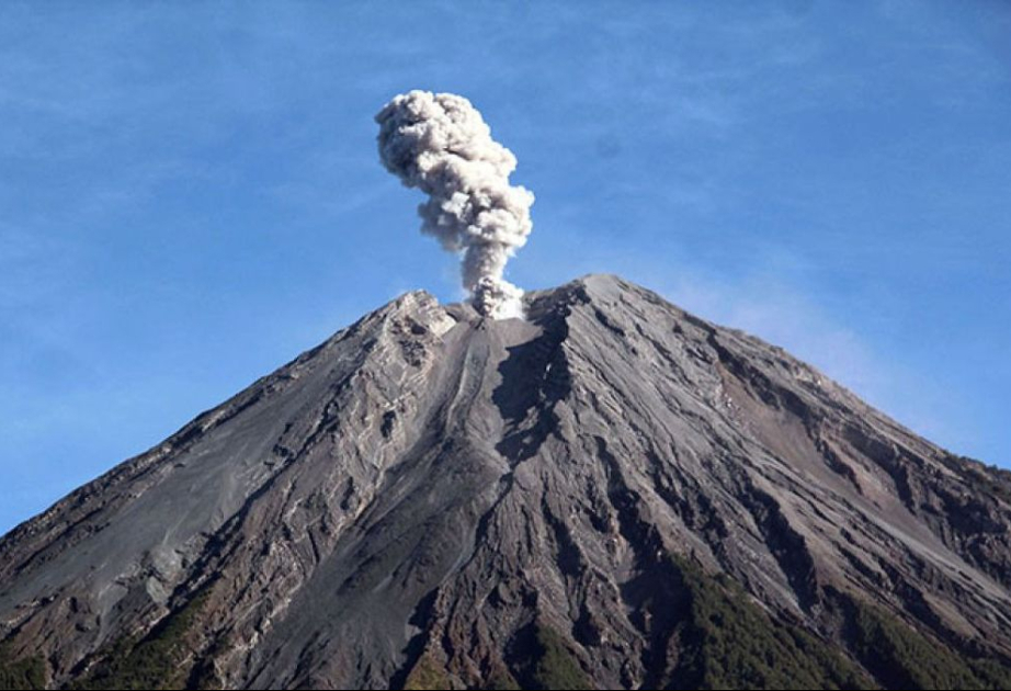Mount Semeru erupts, ash column reaches 600 meters