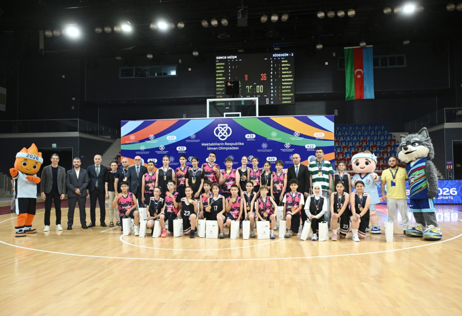 MRİO-da basketbol yarışlarının qalibləri mükafatlandırılıb