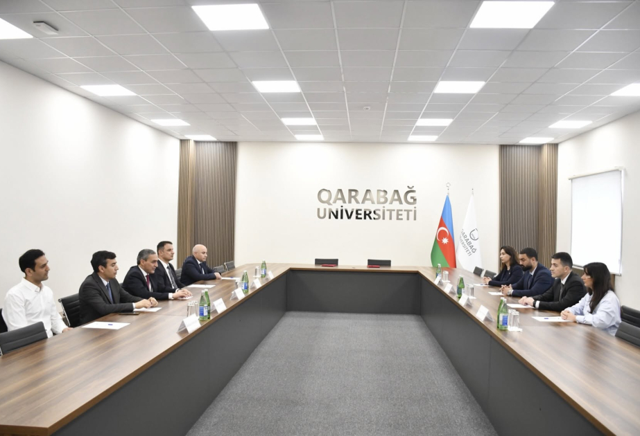 Qarabağ Universitetinin tələbələri Bakı Fond Birjasında təcrübə keçəcək