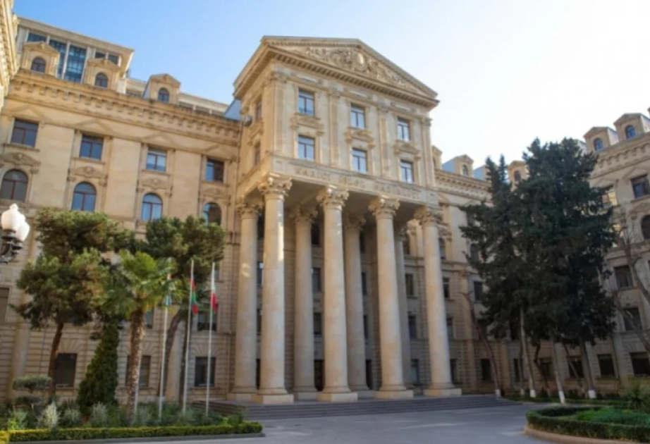 Ministerio de Exteriores de Azerbaiyán: “El enfoque obsoleto y unilateral de Francia hacia la región perjudica su imagen como socio fiable”