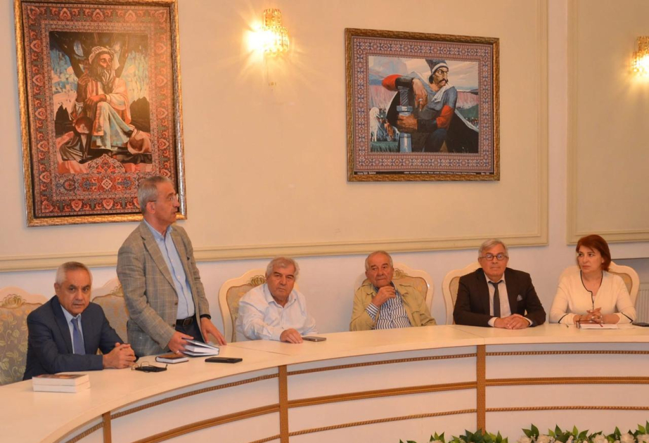 Görkəmli şair Söhrab Tahirin 100 illiyi münasibətilə tədbir təşkil olunub