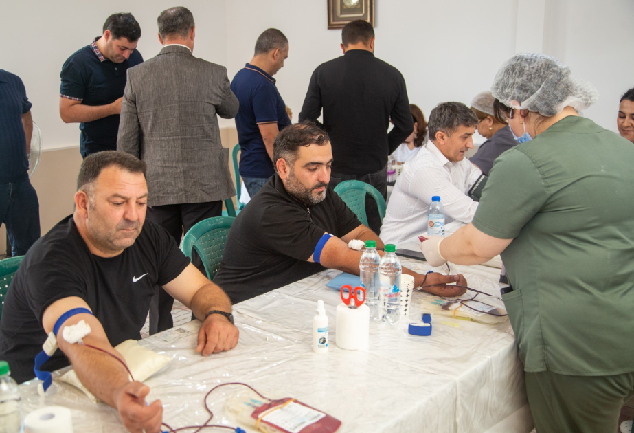 Salyan sakinləri könüllü qanvermə aksiyasında iştirak ediblər