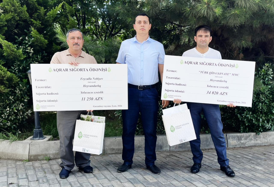 Aqrar Sığorta Fondu Goranboyda fermerlərə sığorta ödənişləri edib