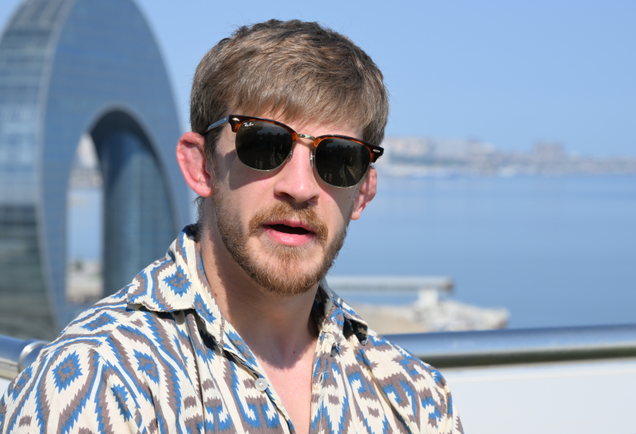 Arnold Allen: Nazim Sadıxovun çıxışlarını bəyənirəm VİDEO