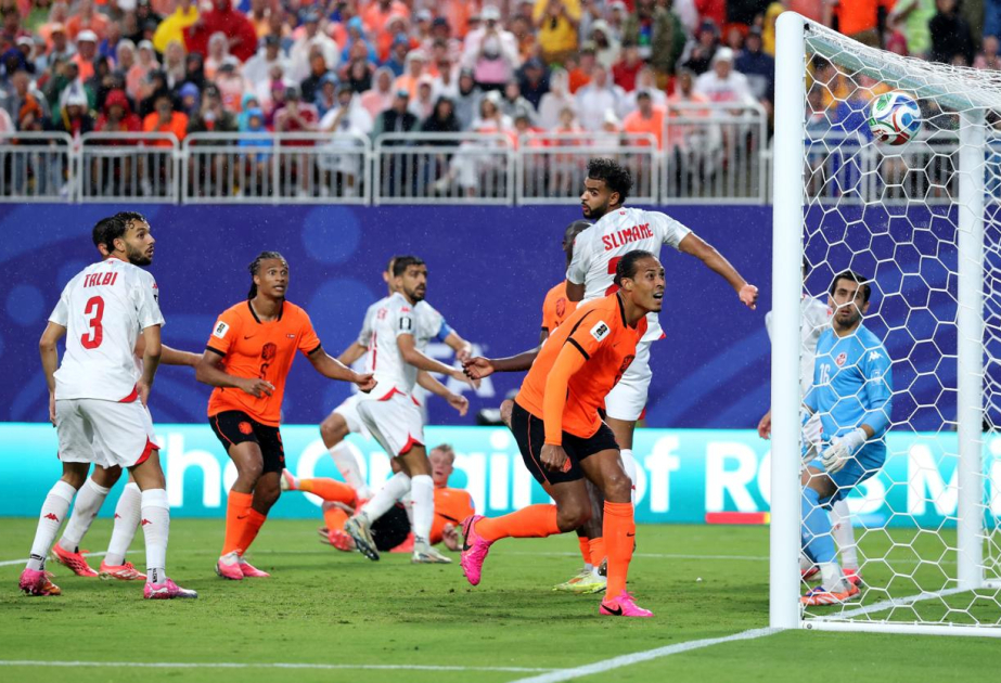 Netherlands overpower Tunisia 3-1 to secure place in next round