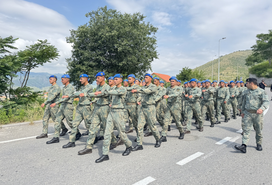 В День Вооруженных сил в Лачине состоялось шествие военнослужащих ВИДЕО