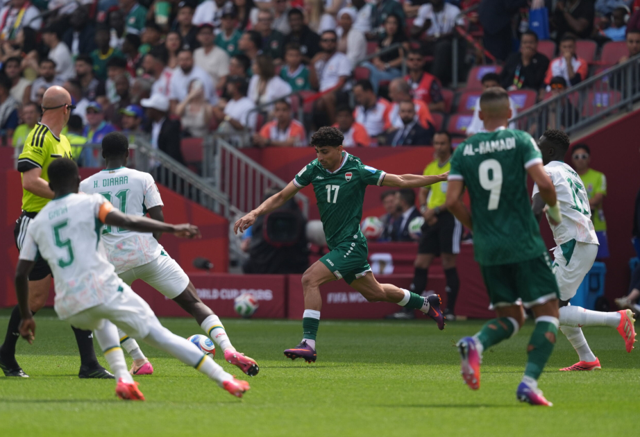 Senegal pulverize 10-man Iraq 5-0 for shot at place in next round of World Cup