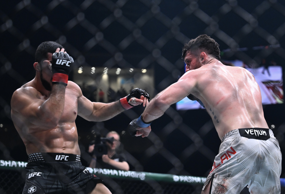 UFC Baku: Azerbaijani Fighters Abdullayev, Hasanov win preliminary bouts