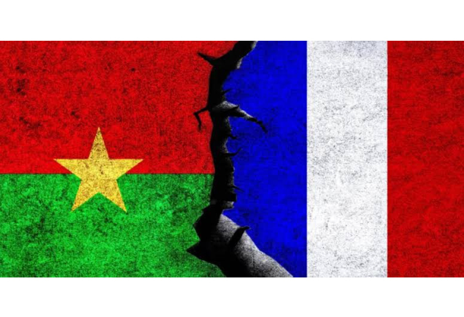 “Le Monde”: Fransadan Burkina-Fasodakı səfirliyini bağlamaq tələb olunur