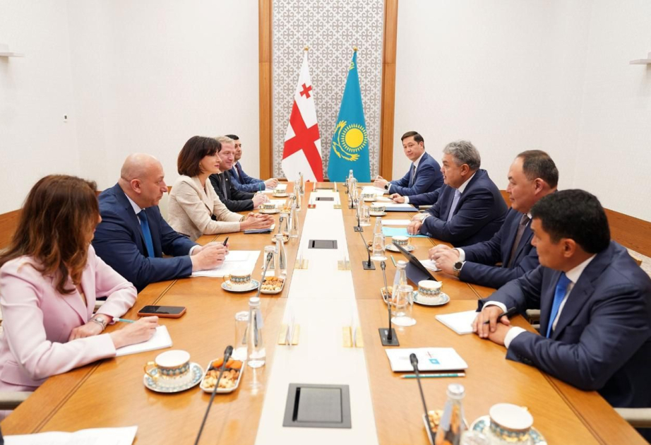 Les perspectives du Couloir médian examinées lors de la rencontre des chefs de la diplomatie géorgienne et kazakhe