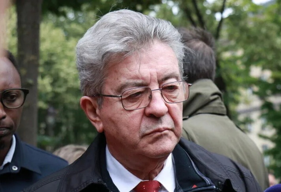 Présidentielle 2027 : Mélenchon plaide pour une sortie de l'OTAN et un rapprochement avec la Chine