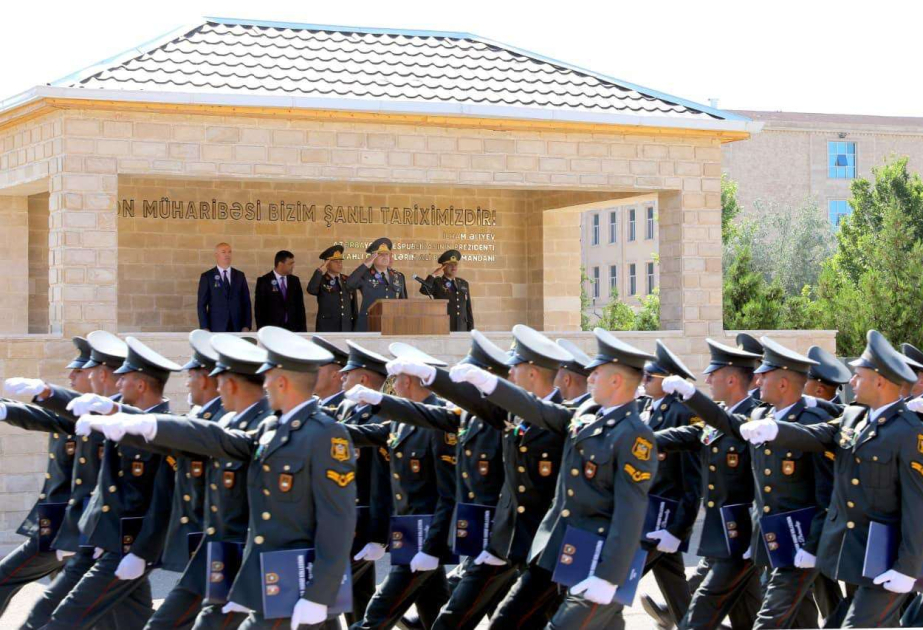 Naxçıvan Hərbi Kollecinin ilk məzun buraxılışı olub
