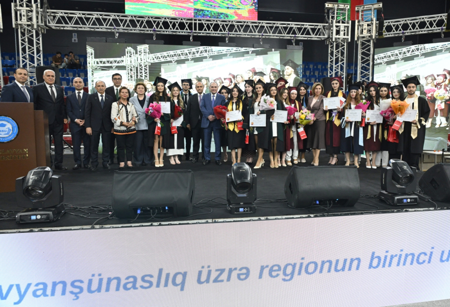 Bakı Slavyan Universitetində “Məzun günü” təntənəli şəkildə qeyd olunub