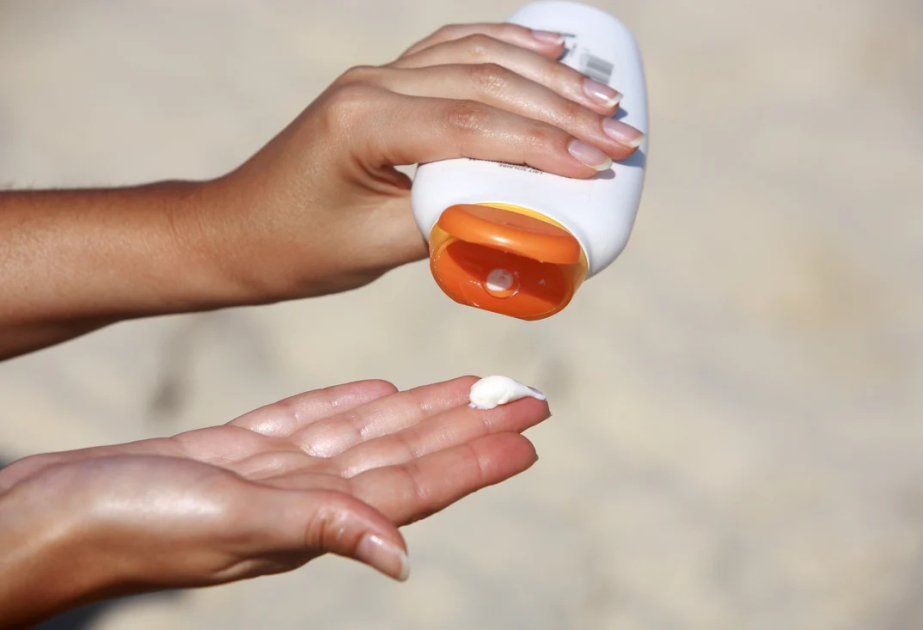 Study finds no "safe" time for unprotected sun exposure