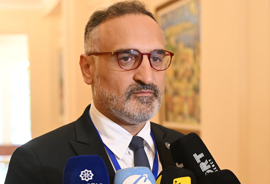 Taner Beyoğlu: Birinci Türkoloji Qurultaya həsr olunmuş nəşrlər ortaq birliyimizi gücləndirir