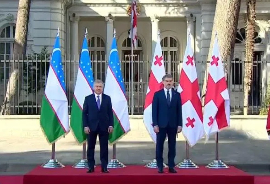 Özbəkistan Prezidenti Gürcüstana səfər edib