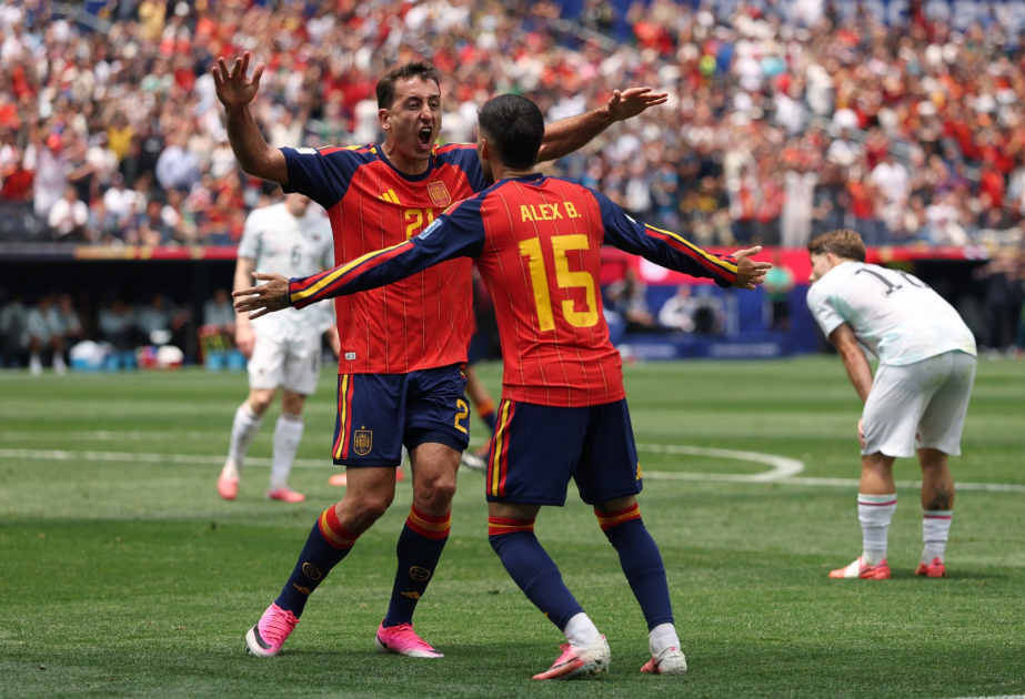 Spain comfortably defeat Austria 3-0 to advance to Round of 16