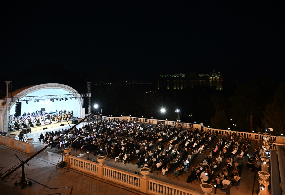 Filarmoniyada mövsümün yekun konserti – “İncə Sənətlə üz-üzə”