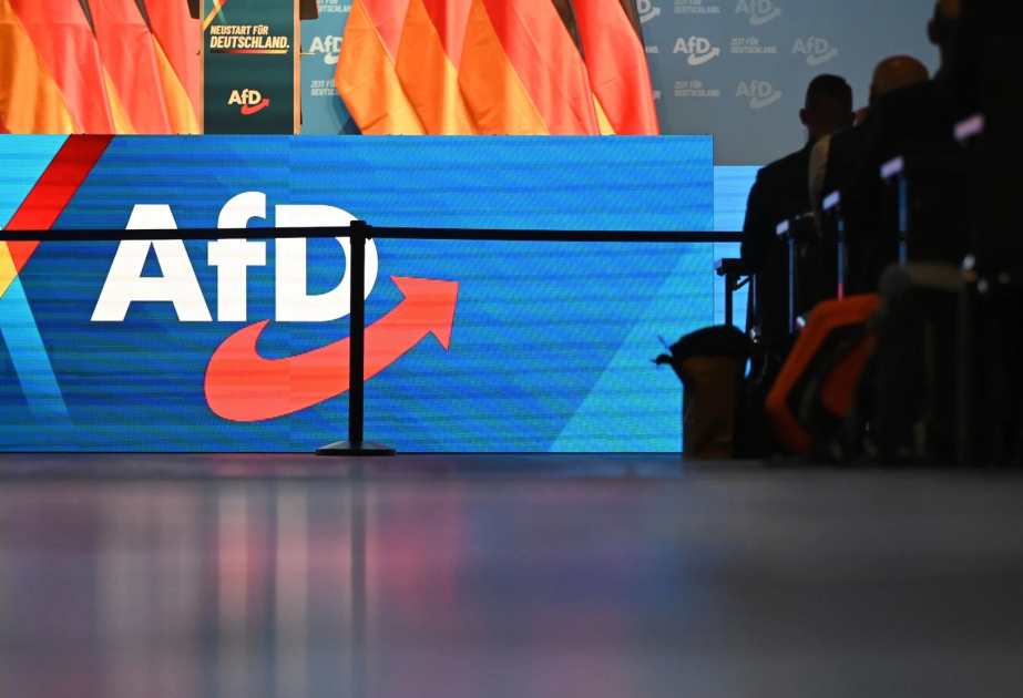 Almaniyada yeni rəy sorğusu AfD-nin retinqinin artmaqda olduğunu göstərir