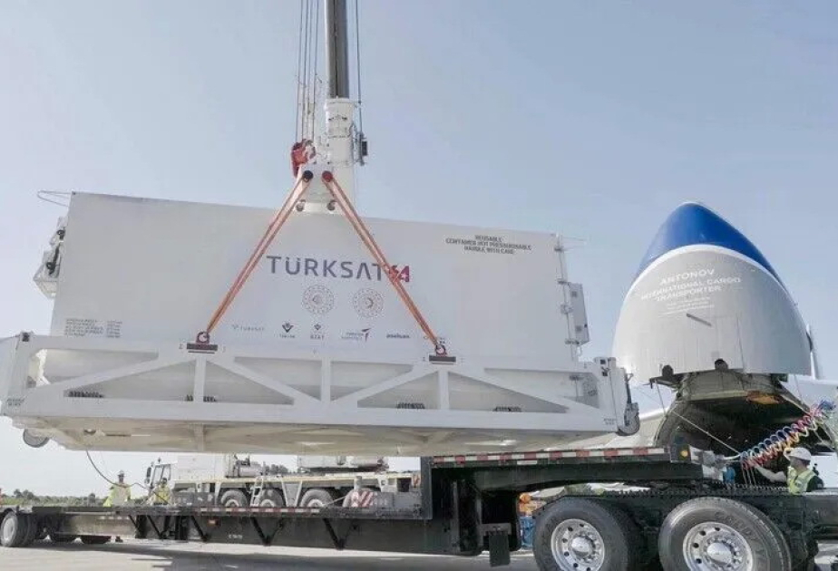 Nazir: Türkiyənin ilk yerli peyki kosmosda 192 milyon kilometrdən çox məsafə qət edib