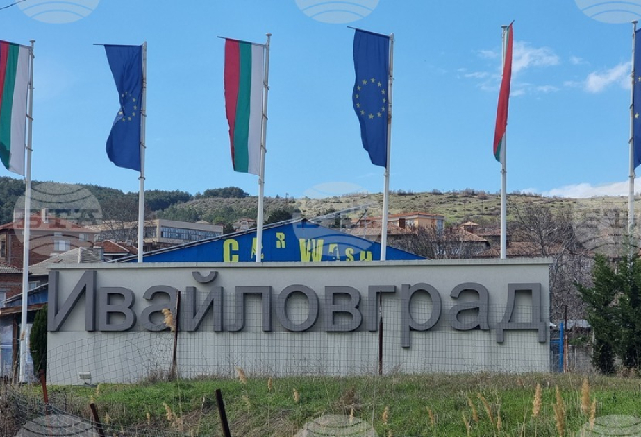 Bulgarian farmers block border crossing to Greece over traffic rules
