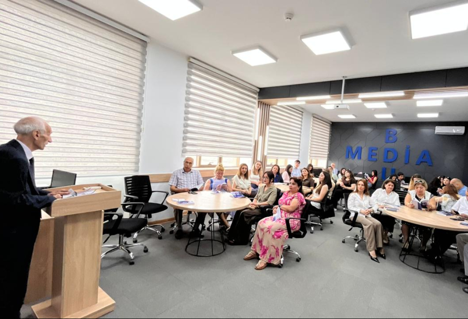 BDU-da uşaqların sosial mediada təhlükəsizliyi ilə bağlı yeni qaydalar müzakirəyə çıxarılıb
