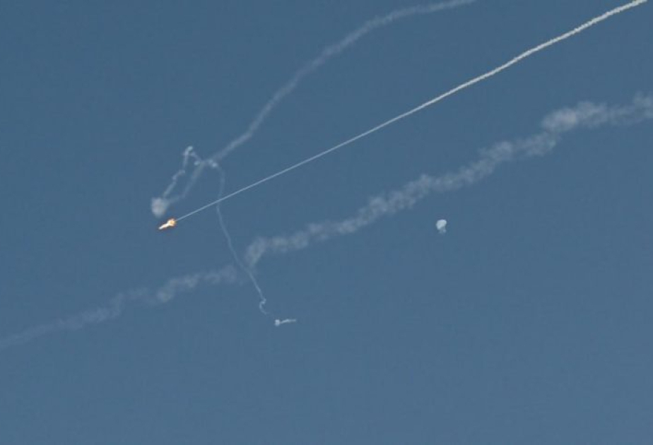 Küveyt hava hücumundan müdafiə sistemlərinin raket və dronları ələ keçirdiyini açıqlayıb