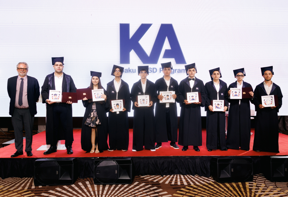 ®  Kanada Azərbaycan Məktəbi 2026-cı il məzunlarını təntənəli mərasimlə yola salıb VİDEO