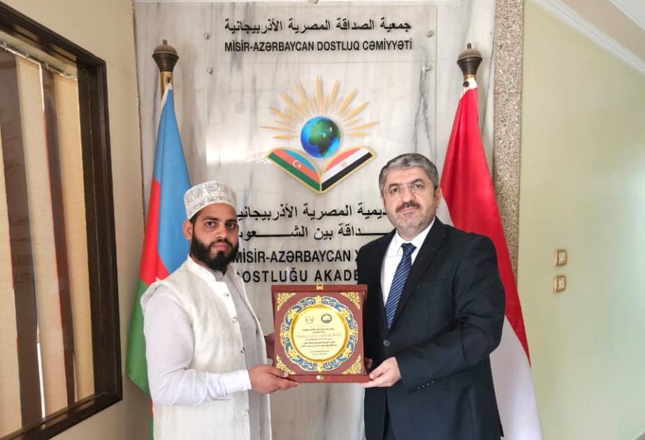 Azərbaycanlı alim Misirdə təhsil sahəsindəki fəaliyyətlərinə görə təltif edilib