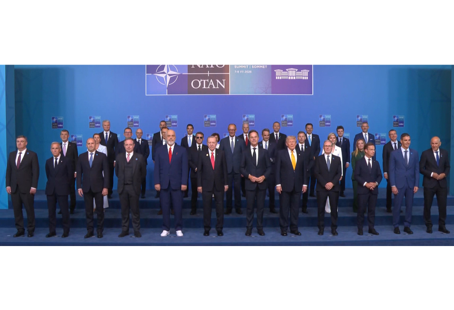 Ankarada NATO sammitinin plenar iclası başlayıb