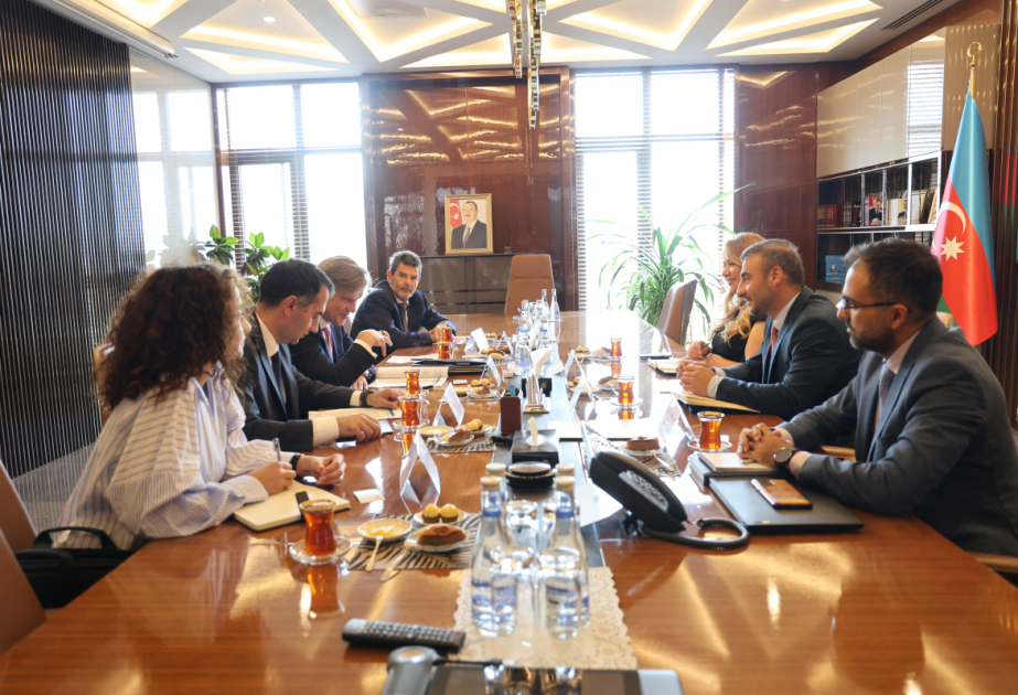 EBRD representatives visit Azerbaijan Caspian Shipping Company