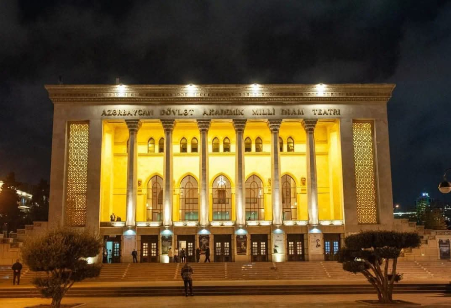 Teatrın direktoru: Yeni mövsümdə "Kamança" pyesinin motivləri əsasında yeni tamaşa hazırlanacaq