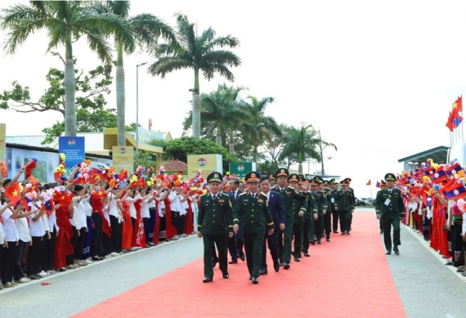 Vietnam, Laos strengthen border defence friendship