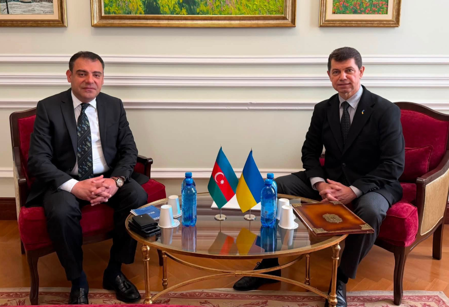 Oleksandr Mishchenko: Ucrania ha desarrollado la fórmula logística “Asia Central + Azerbaiyán”