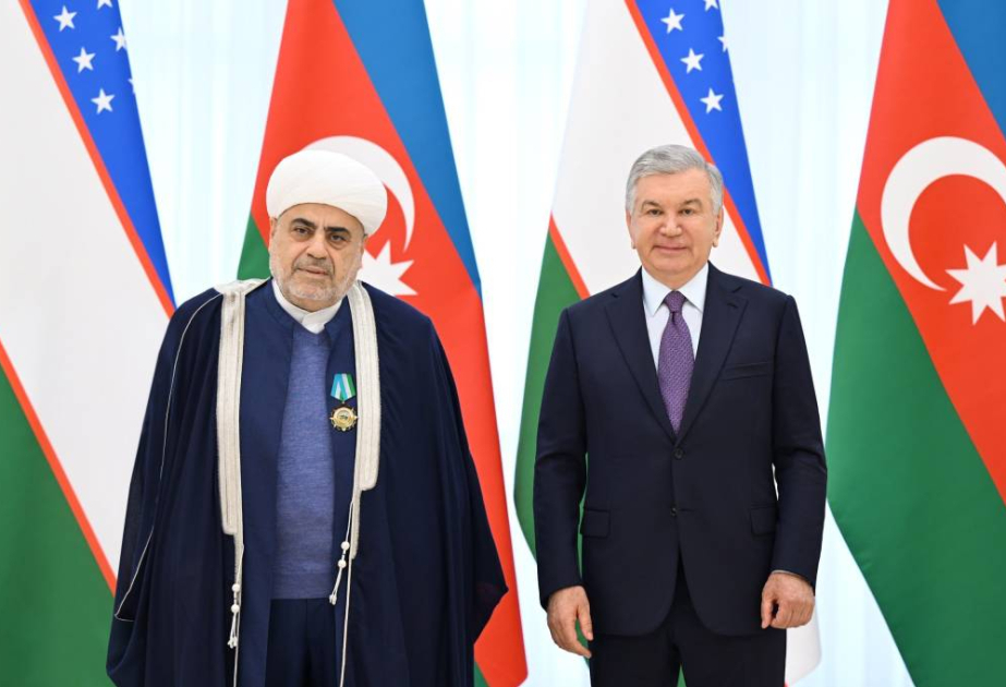 President of Uzbekistan awards Sheikhulislam Allahshukur Pashazade the Order of “El-Yurt Hurmati”
