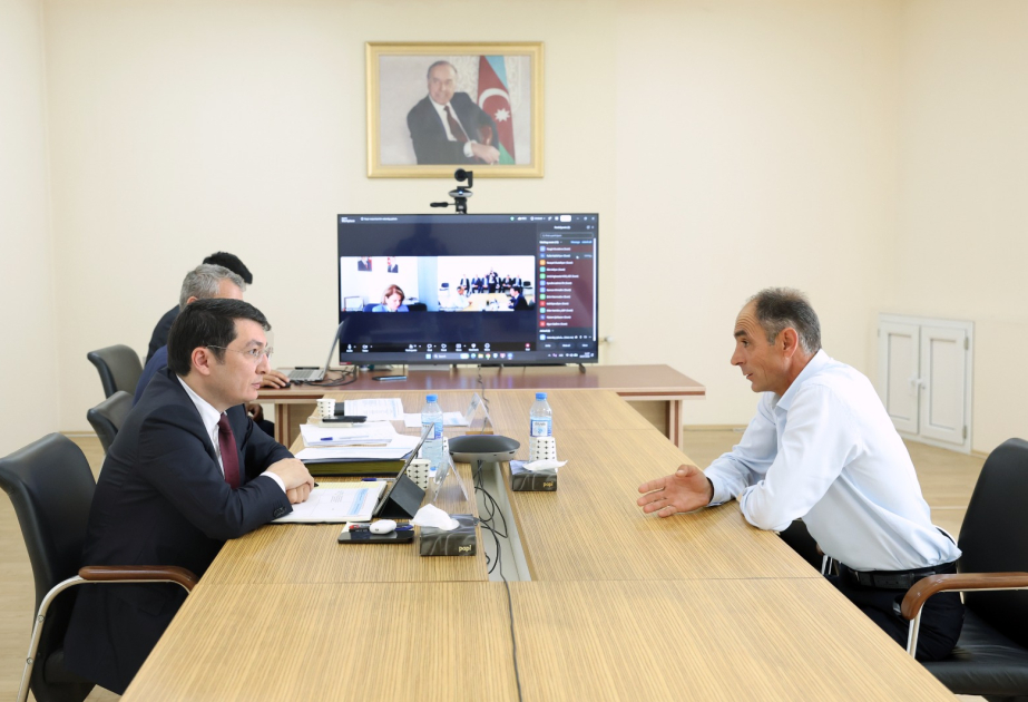 İqtisadiyyat nazirinin birinci müavini Balakəndə vətəndaşların müraciətlərini dinləyib